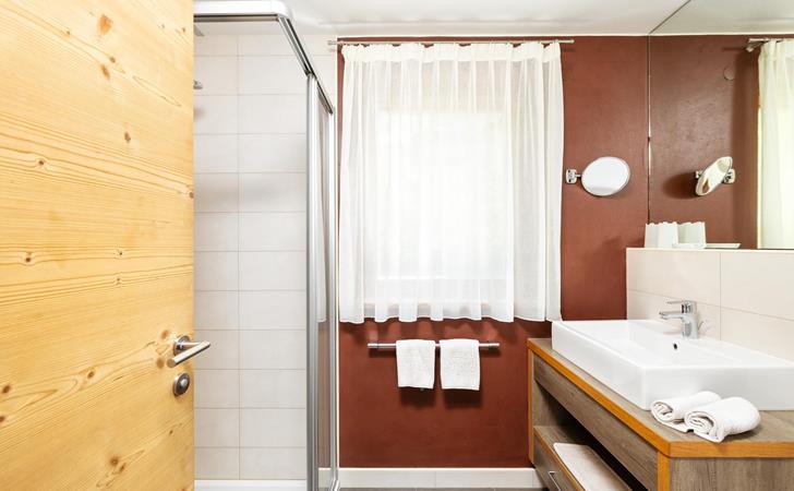 Bagno con doccia - Appartamento Tamores