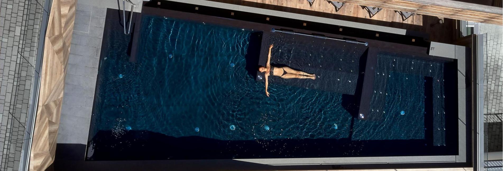 Pool von oben Hotel Mezdì