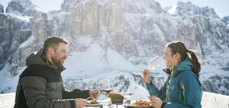 Essen auf der Skihütte