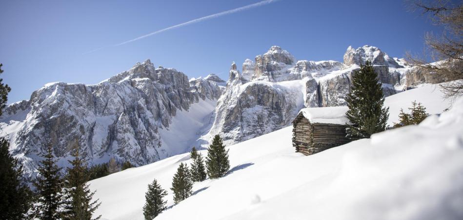 Eine Hütte im Winter