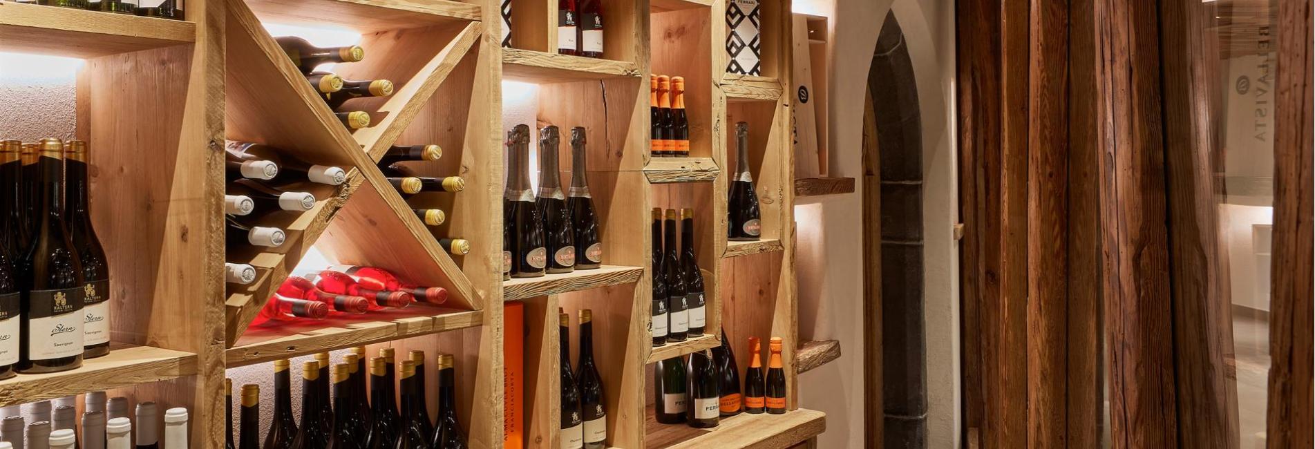 Wine cellar Hotel Mezdì